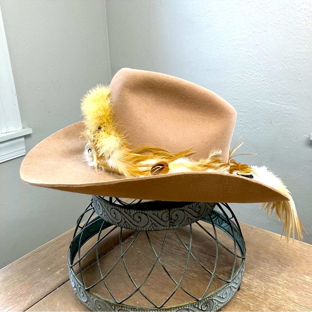 VTG Tan Beaver Hats Company Cowboy Western Hat Size 7 1/4 Ornate Feathered Tail